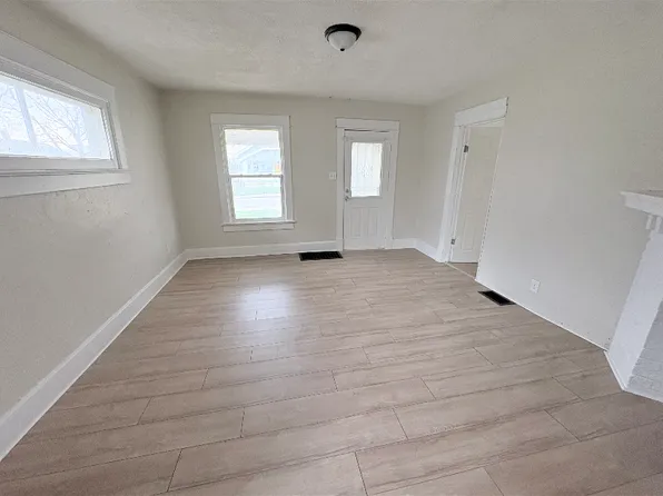 3547 Robson St, Indianapolis, IN 46201