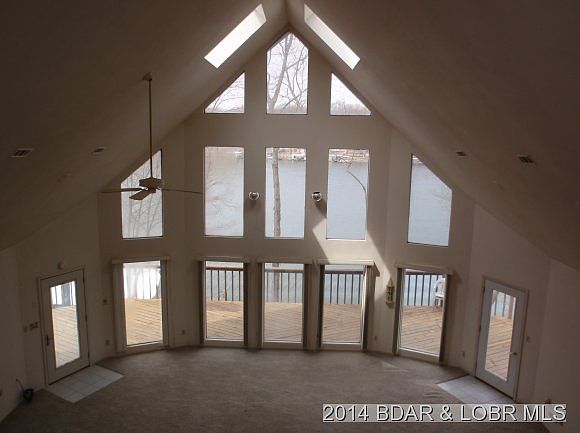 1st image of 179 White Oak Dr