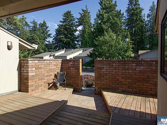 3rd image of 126A Hilltop Dr