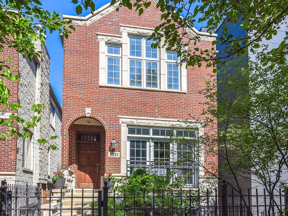 1st image of 2031 N Hoyne Ave