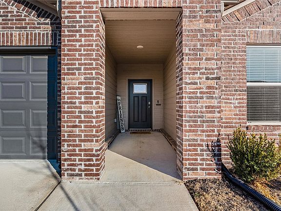4th image of 2211 S 9th St