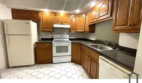 1800 N Lauderdale Ave #1111