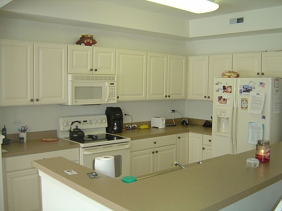 3rd image of 14044 Palisades Ave