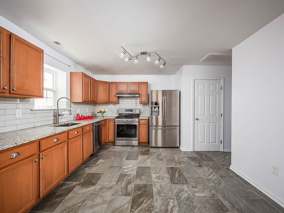 1st image of 1233 Orchard Oriole Ln