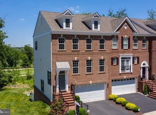 20233 Center Brook Sq, Sterling, VA 20165