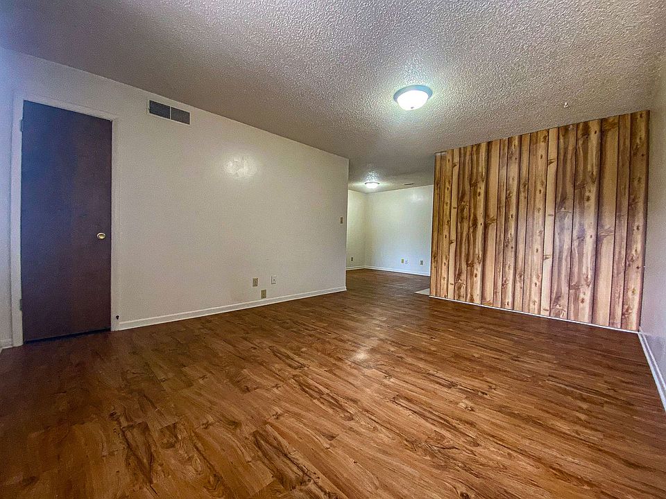 1st image of 2332 N Cotner Blvd #3