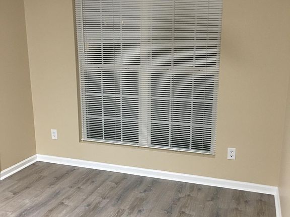 5th image of 2861 Creek Bottom Ct