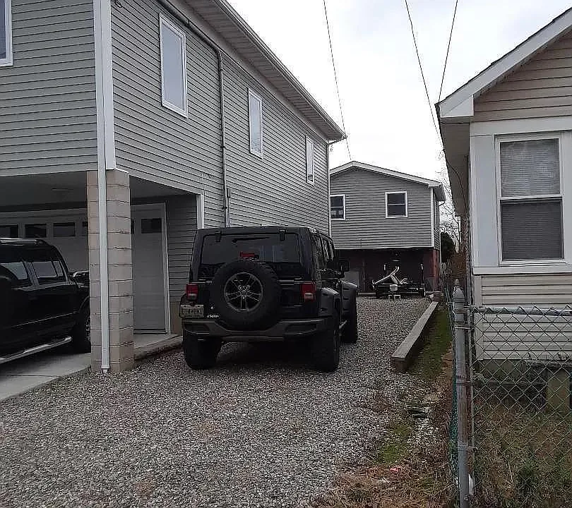 315 Franklin Ave #REAR