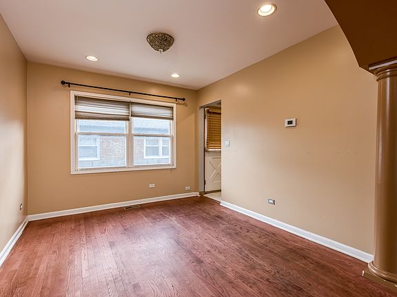 4th image of 2612 W Pratt Blvd