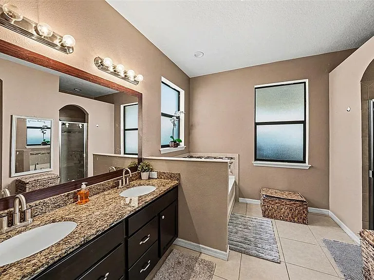 12530 Ballentrae Forest Dr — Photo 11