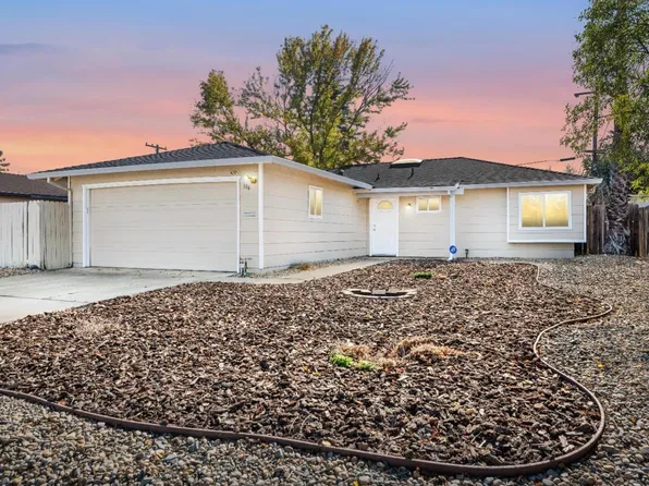 304 Las Animas Cir, Sacramento, CA 95838