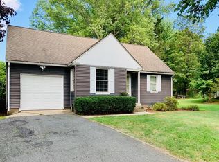 50 Plumtree Rd, Sunderland, MA 01375