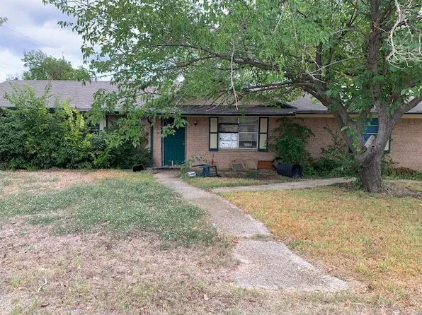 802 S 2nd St, Sanger, TX 76266