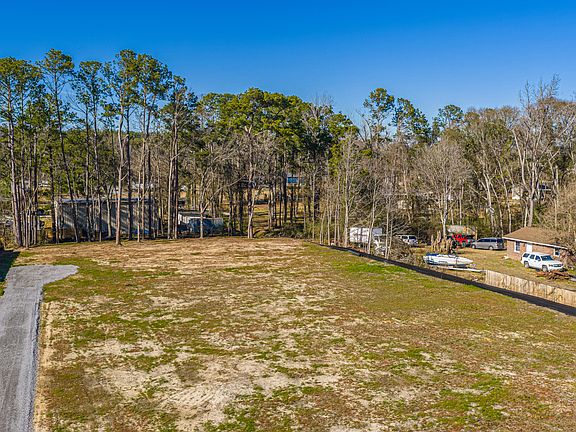 3rd image of 9108 Canvas Ln