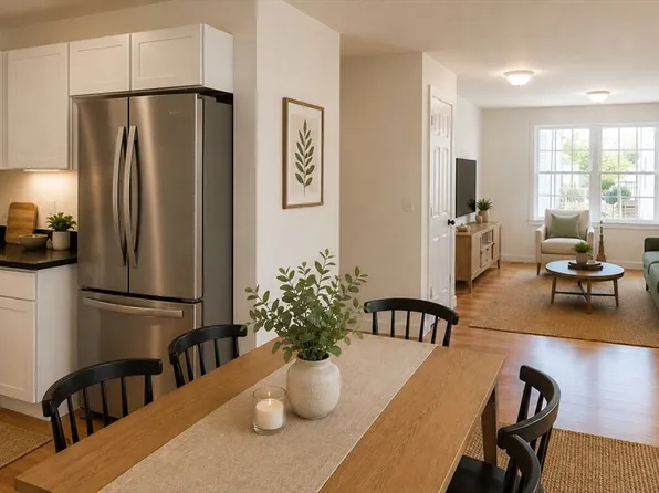 10 Fayville Ln #10, Southborough, MA 01772