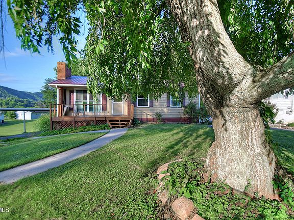 3rd image of 109 Blue Bonnet Dr