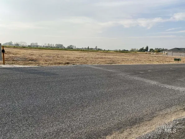 3823 N 2456 E, Filer, ID 83328