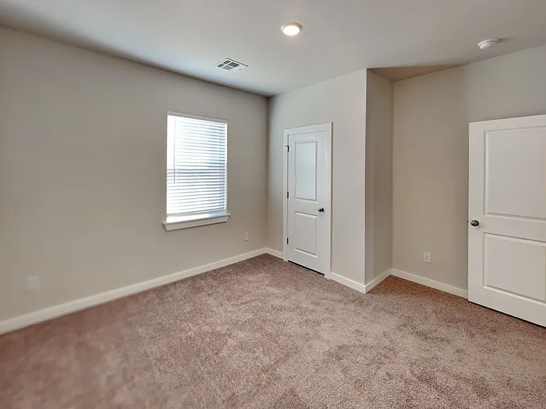 4517 NE 124th St — Photo 12