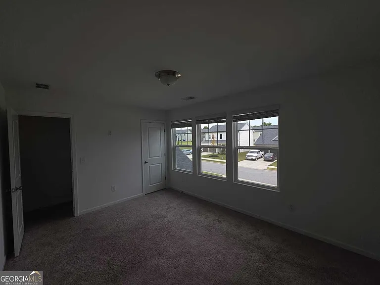 2048 Boxwood Cir — Photo 17