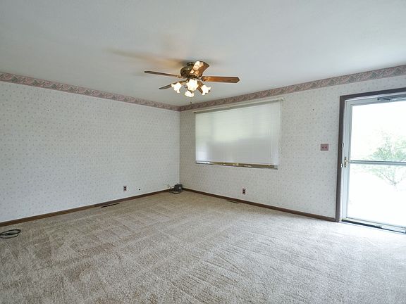 4th image of 8872 Eldora Dr