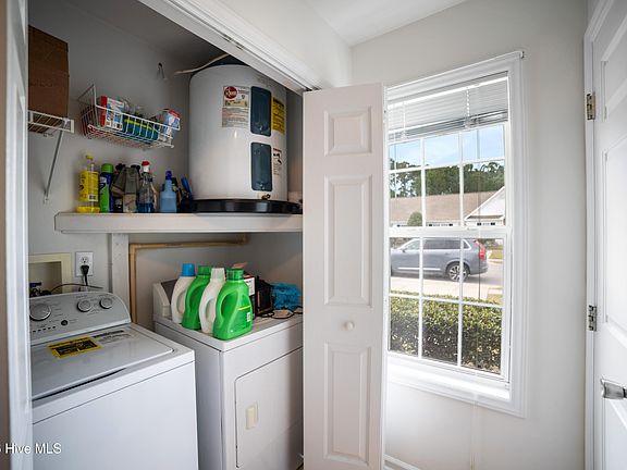 5th image of 2312 Sunnyside Drive