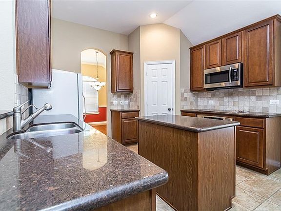 4th image of 9321 Jerico Dr