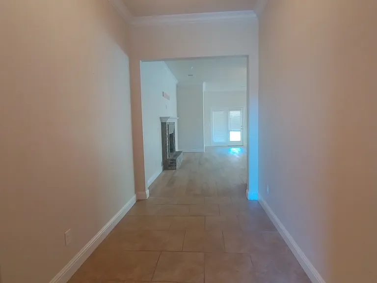 8901 Witmer Ct — Photo 12
