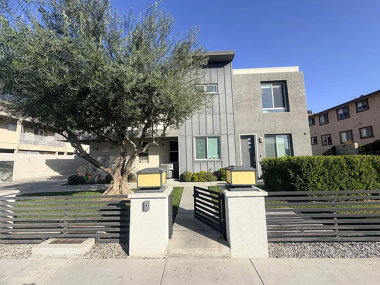 2516 Edwards Ave #D — Photo 3