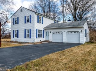 31 Oak Lane Dr, Carlisle, PA 17015