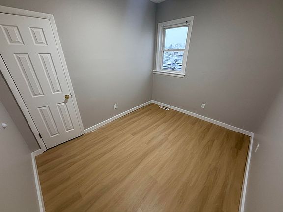 5th image of 722 Central Ave #1F