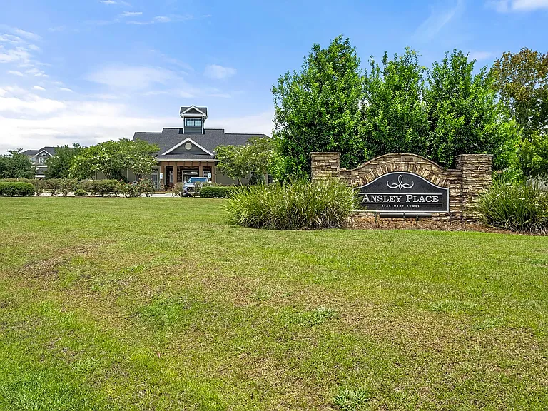 Ansley Place — Photo 1