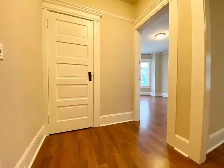 1511 Boylston Ave — Photo 6
