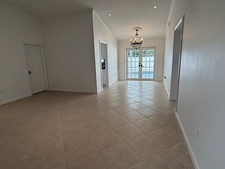 8421 NW 7th Ct — Photo 21