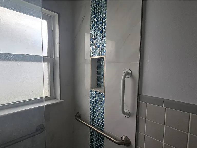 18079 Constitution Cir — Photo 14