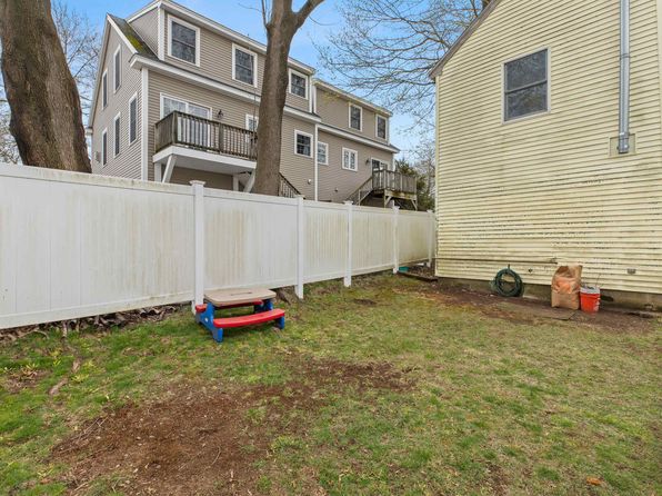29 Thorwald Avenue, Hampton, NH 03842
