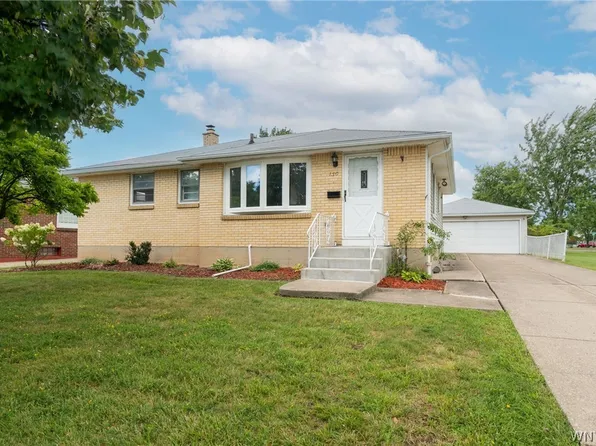 150 Lamson Rd, Buffalo, NY 14223