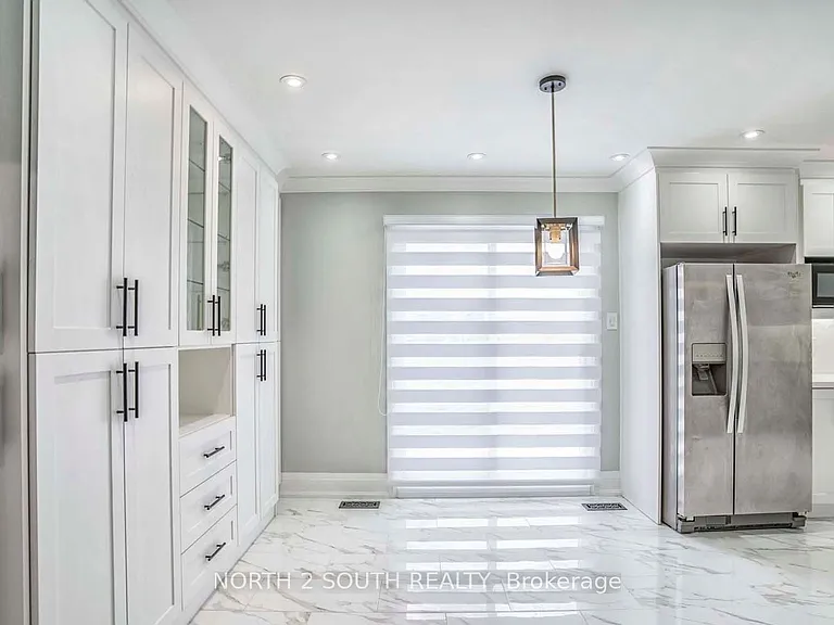 37 Loire Ct #UPPER — Photo 16