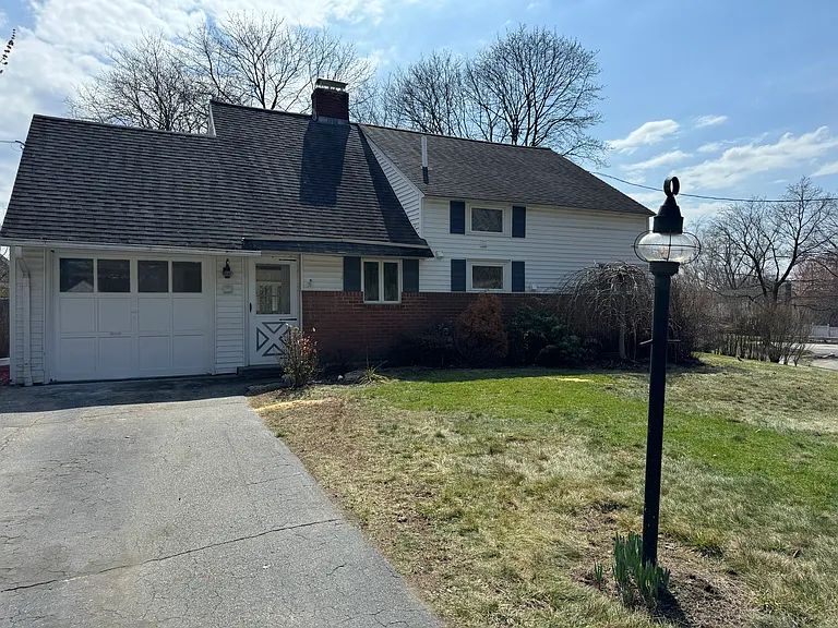 16 Westfield Rd — Photo 17