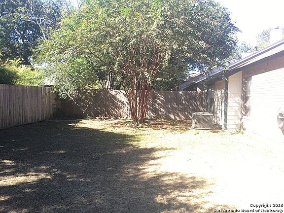 3rd image of 7302 Clipper Oak Dr