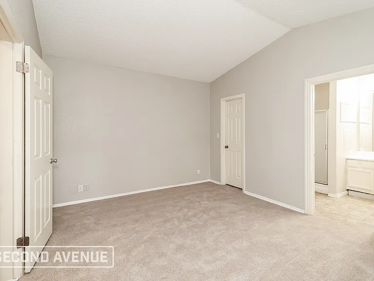 127 Woodhill St — Photo 13