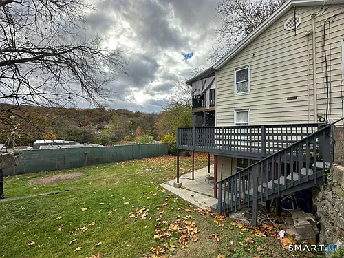 90 Aetna St Photo 1