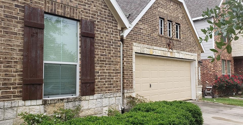 1st image of 23715 Plantation Pines Ln