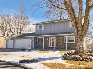 820 Summer Meadows Blvd, Perry, IA 50220