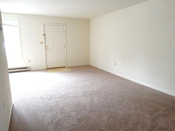 Entrance & Living Room