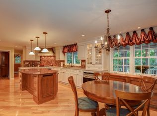 71 Robert Rd, Stow, MA 01775