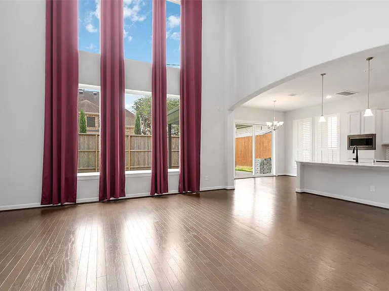 1303 Gardenia Dr — Photo 7