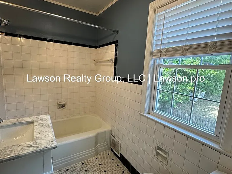 2425 Fairway Dr SW — Photo 25