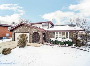8541 S 83rd Ave, Hickory Hills, IL