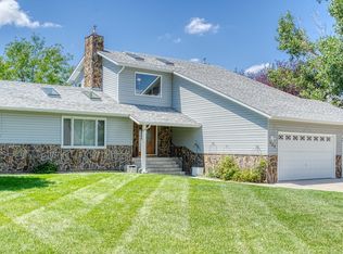 904 Clarion Dr, Gillette, WY 82718