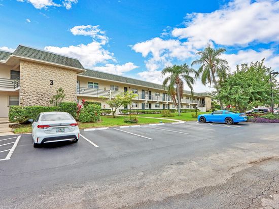 1900 S Kanner Highway #3-202, Stuart, FL 34994